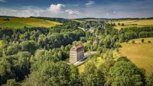 Luftansicht Fabrikgebäude Hößler