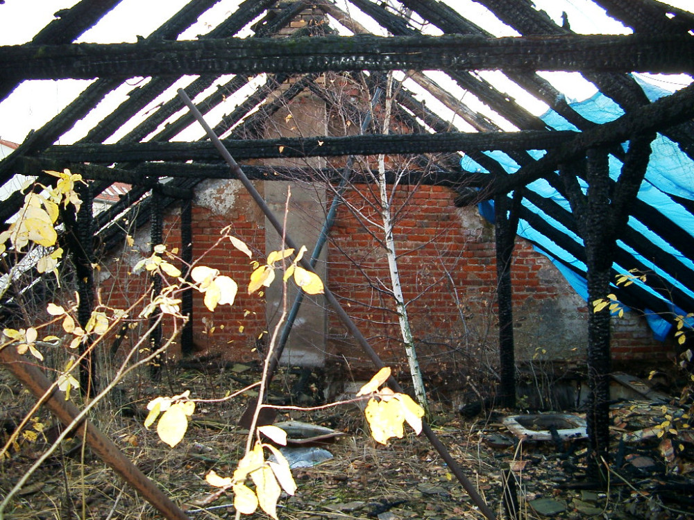 Brandschäden des ursprünglichen Daches