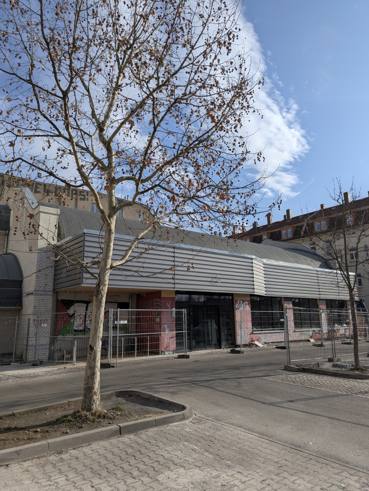 Gesamtansicht von Westen mit Aldi-Markt