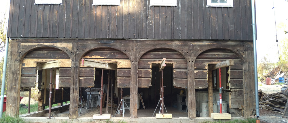 Zustand Blockstube nach Freilegung, Mai 2022