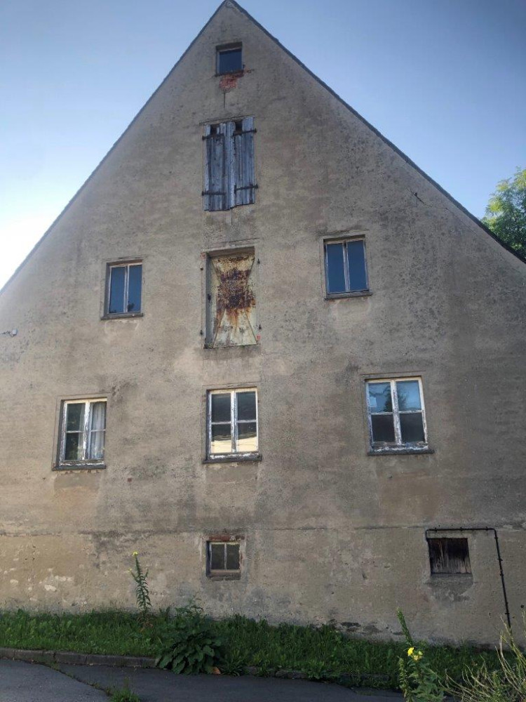 Rechte Giebelseite, August 2025