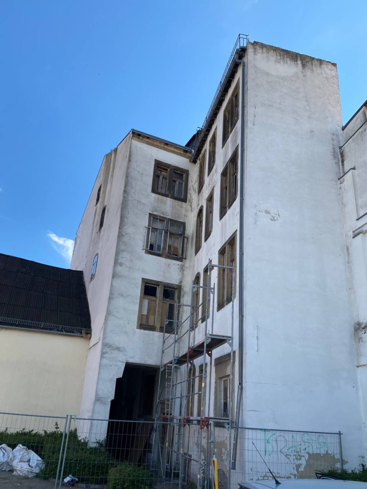 Uferstraße 8, Rückseite