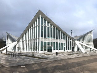 Außenansicht Hyparschale Magdeburg, Stand März 2025