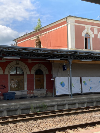 Bahnsteig 1