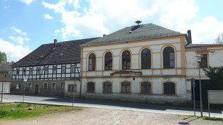 Strassenansicht Gasthof und Ballsaal