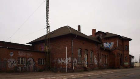 Das Empfangsgebäude (2011)