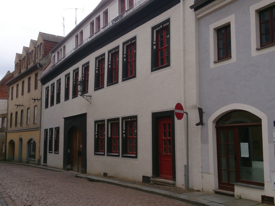 Ansicht Straßenseite nach der Sanierung