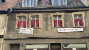 Junge Familie sucht nette Nachbarn