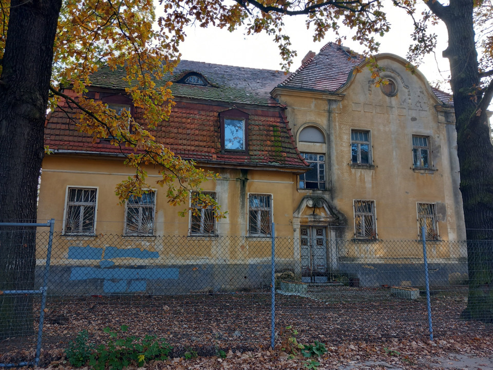 Aussenansicht ehemaliges Beamtenwohnhaus Kaserne Zeithain