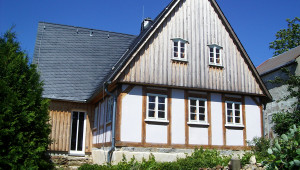 Sanierter Zustand des Eingangsportals, 2018